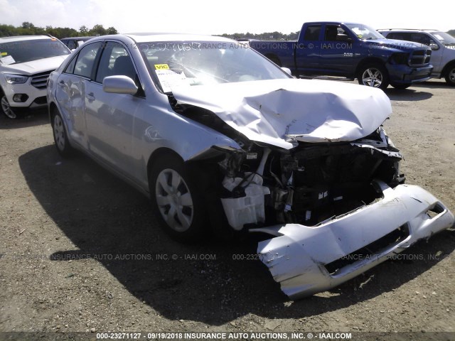 4T1BE46KX8U198774 - 2008 TOYOTA CAMRY CE/LE/XLE/SE SILVER photo 1