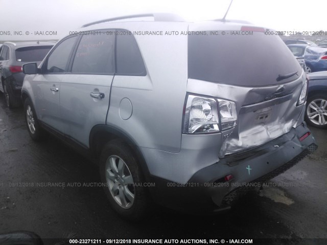 5XYKT4A11BG099049 - 2011 KIA SORENTO LX SILVER photo 3