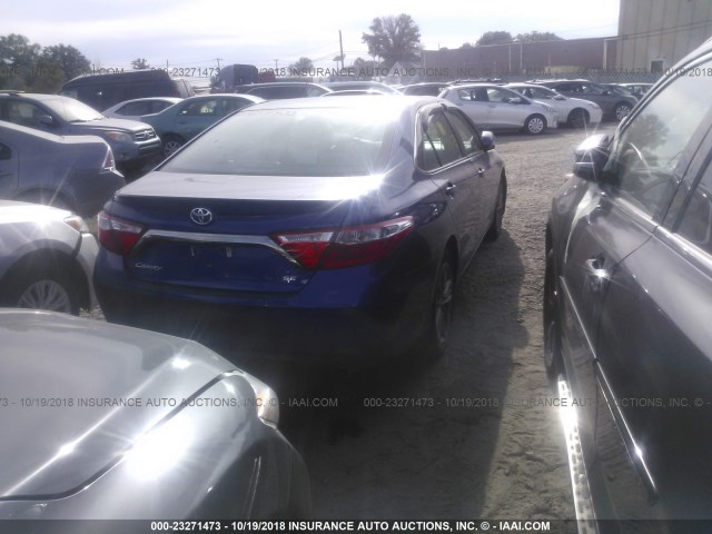 4T1BF1FK4FU925500 - 2015 TOYOTA CAMRY LE/XLE/SE/XSE 蓝色 照片 4