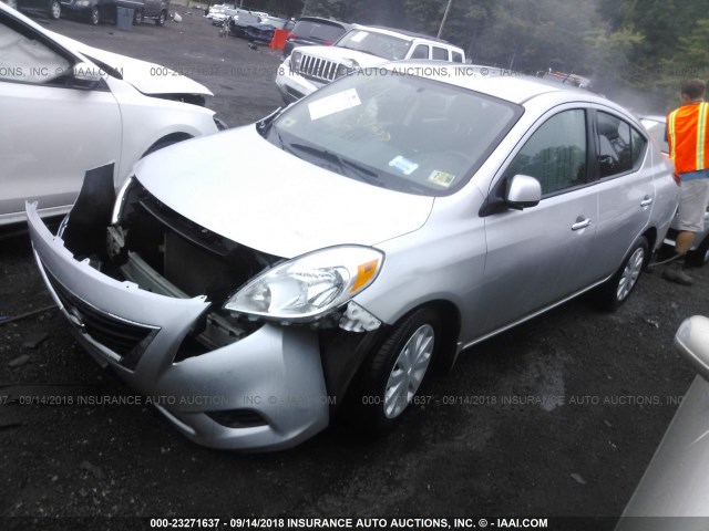 3N1CN7AP4CL860707 - 2012 NISSAN VERSA S/SV/SL SILVER photo 2