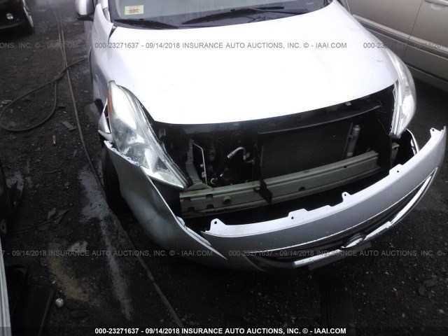 3N1CN7AP4CL860707 - 2012 NISSAN VERSA S/SV/SL SILVER photo 6