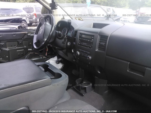 1N6AA07C29N318524 - 2009 NISSAN TITAN XE/SE/LE/PRO-4X GRAY photo 5