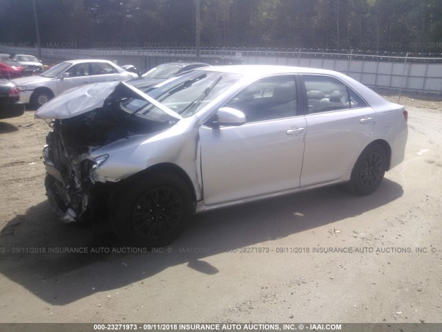 4T4BF1FKXER356060 - 2014 TOYOTA CAMRY L/SE/LE/XLE Gümüş foto 2