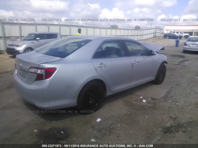 4T4BF1FKXER356060 - 2014 TOYOTA CAMRY L/SE/LE/XLE Gümüş foto 4