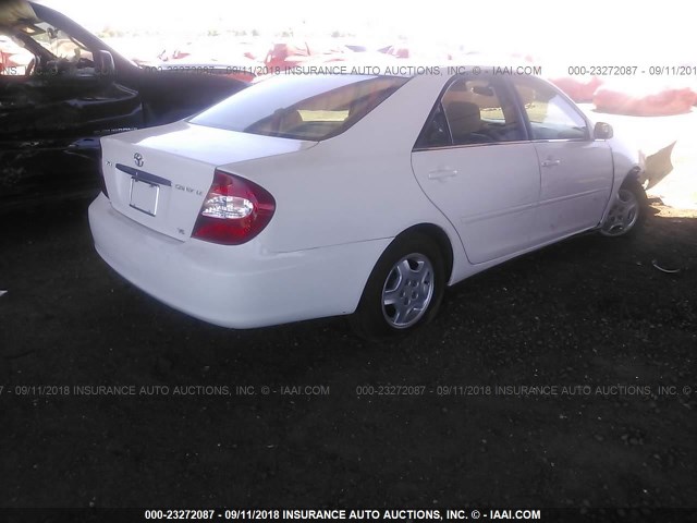 4T1BF32K02U028542 - 2002 TOYOTA CAMRY LE/XLE/SE Ақ фото 4