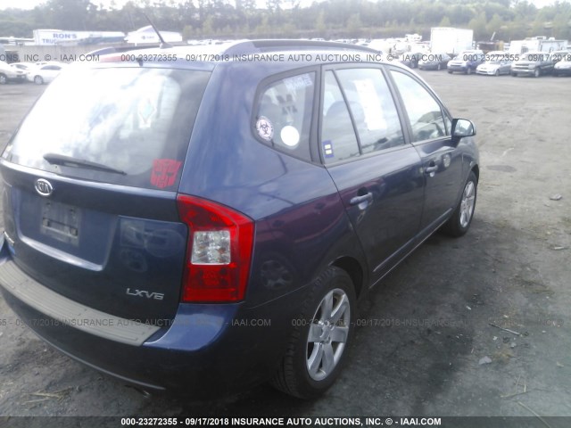 KNAFG526777104164 - 2007 KIA RONDO LX/EX BLUE photo 4