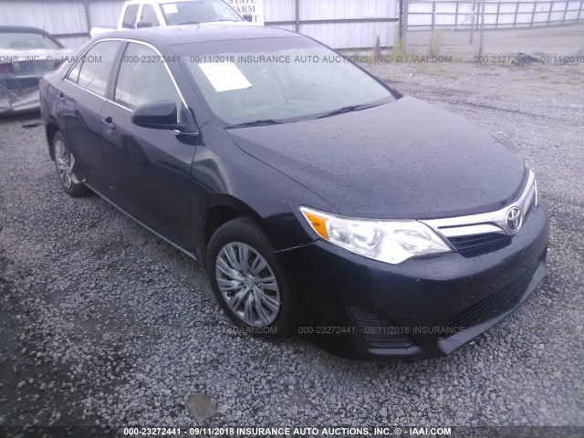 4T1BF1FK6EU312258 - 2014 TOYOTA CAMRY L/SE/LE/XLE 黑色 照片 1