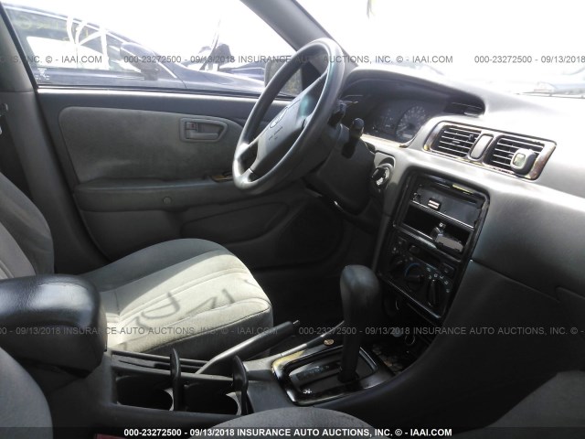 4T1BG22K0VU155822 - 1997 TOYOTA CAMRY CE/LE/XLE 灰色 照片 5