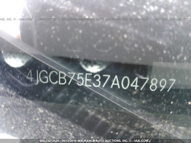 4JGCB75E37A047897 - 2007 MERCEDES-BENZ R 500 WHITE photo 9