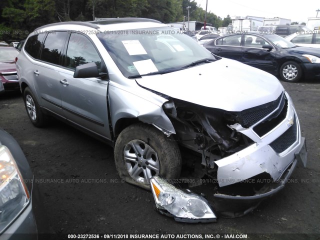 1GNKREED7BJ381471 - 2011 CHEVROLET TRAVERSE LS SILVER photo 1