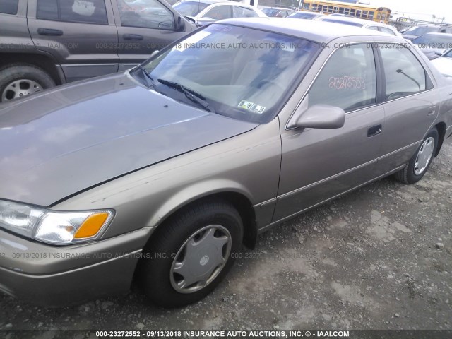 4T1BG22K0XU422654 - 1999 TOYOTA CAMRY CE/LE/XLE 米色 照片 2
