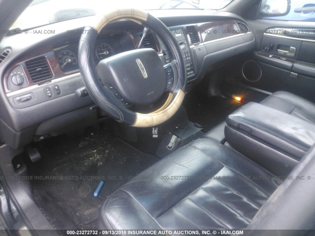 2LNBL8EV6AX751220 - 2010 LINCOLN TOWN CAR EXECUTIVE L BLACK photo 5
