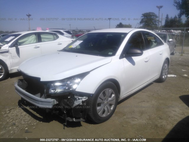 1G1PC5SH5C7383878 - 2012 CHEVROLET CRUZE LS WHITE photo 2