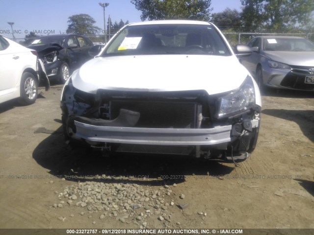 1G1PC5SH5C7383878 - 2012 CHEVROLET CRUZE LS WHITE photo 6
