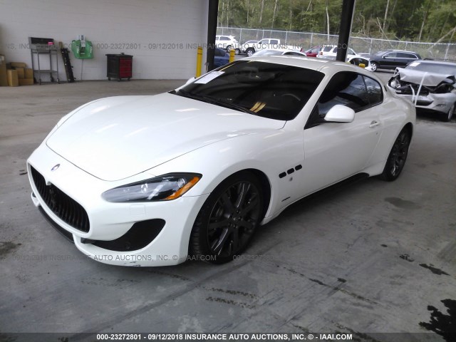 ZAM45VLA5D0070597 - 2013 MASERATI GRANTURISMO S/SPORT/MC WHITE photo 2