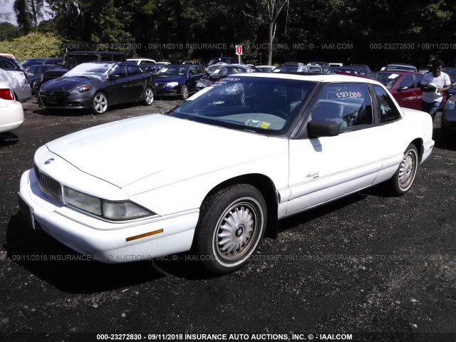 2G4WB12L4S1420462 - 1995 BUICK REGAL CUSTOM/GRAN SPORT WHITE photo 2