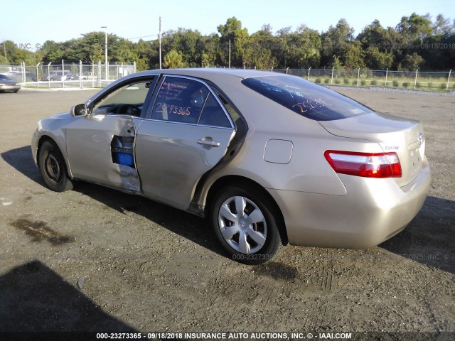 4T1BE46K19U349325 - 2009 TOYOTA CAMRY SE/LE/XLE GOLD photo 3