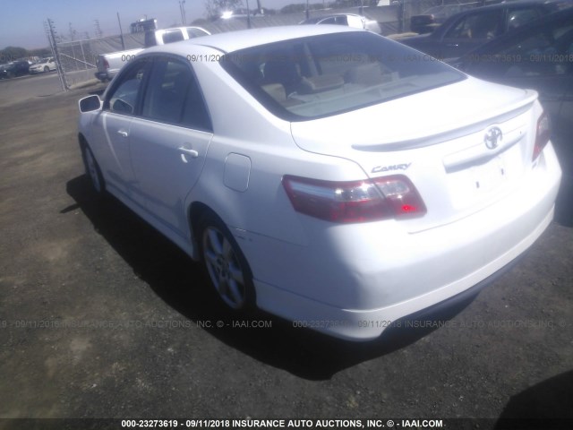 4T1BE46K68U765823 - 2008 TOYOTA CAMRY CE/LE/XLE/SE WHITE photo 3