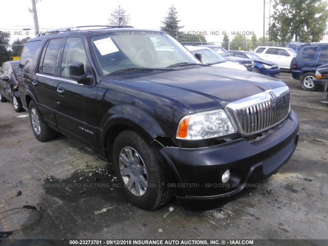 5LMFU28RX4LJ37036 - 2004 LINCOLN NAVIGATOR Schwarz Foto 1