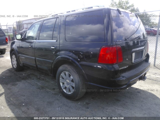 5LMFU28RX4LJ37036 - 2004 LINCOLN NAVIGATOR Schwarz Foto 3
