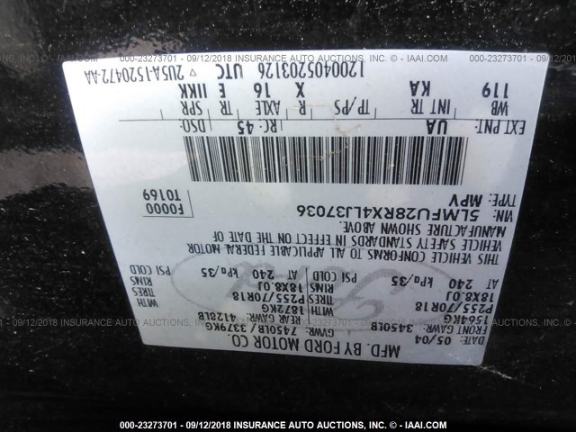 5LMFU28RX4LJ37036 - 2004 LINCOLN NAVIGATOR Schwarz Foto 9