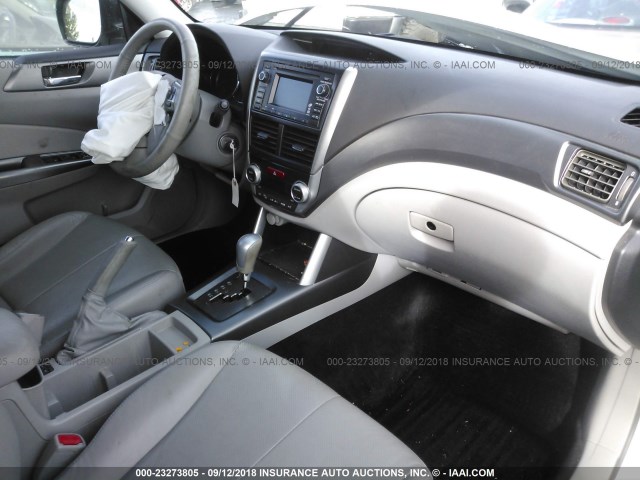 JF2SHAGC6DH440613 - 2013 SUBARU FORESTER TOURING 白色 照片 5