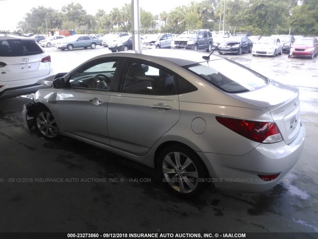 KMHCU4AE3DU294653 - 2013 HYUNDAI ACCENT GLS/SE SILVER photo 3