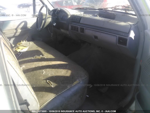 2FTHF25F9SCA46657 - 1995 FORD F250 WHITE photo 5
