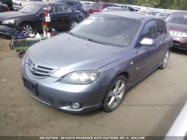 JM1BK343051309798 - 2005 MAZDA 3 HATCHBACK GRAY photo 2