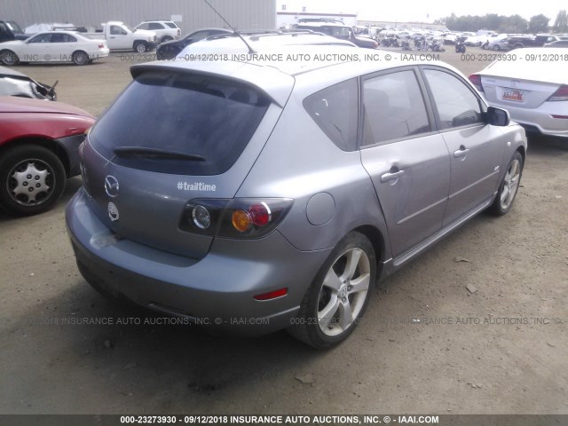 JM1BK343051309798 - 2005 MAZDA 3 HATCHBACK GRAY photo 4