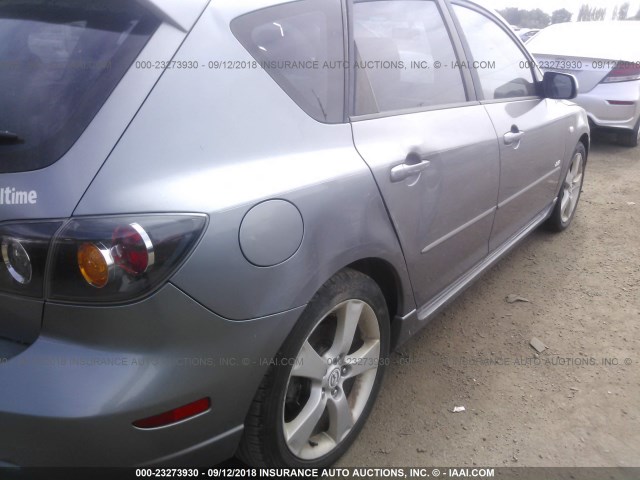 JM1BK343051309798 - 2005 MAZDA 3 HATCHBACK GRAY photo 6