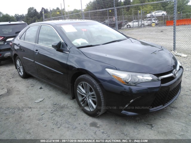 4T1BF1FK1FU012421 - 2015 TOYOTA CAMRY LE/XLE/SE/XSE 黑色 照片 1