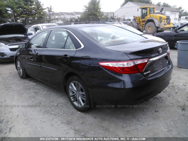 4T1BF1FK1FU012421 - 2015 TOYOTA CAMRY LE/XLE/SE/XSE 黑色 照片 3