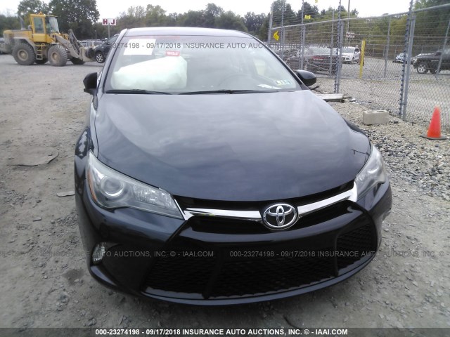 4T1BF1FK1FU012421 - 2015 TOYOTA CAMRY LE/XLE/SE/XSE 黑色 照片 6