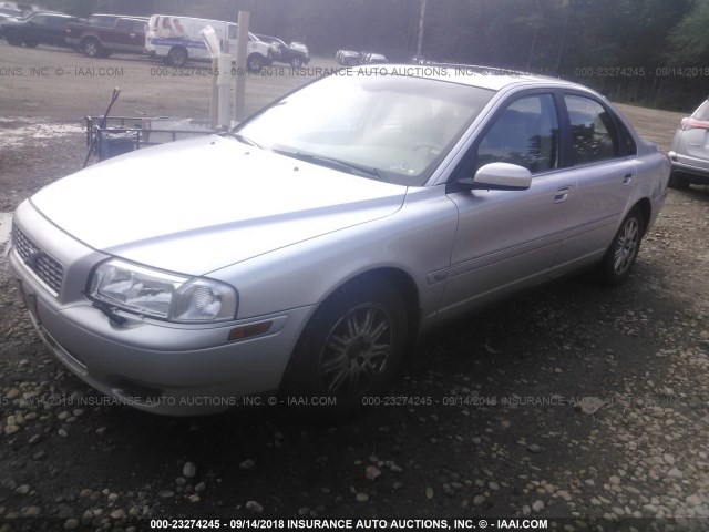 YV1TH59H241383896 - 2004 VOLVO S80 2.5T SILVER photo 2