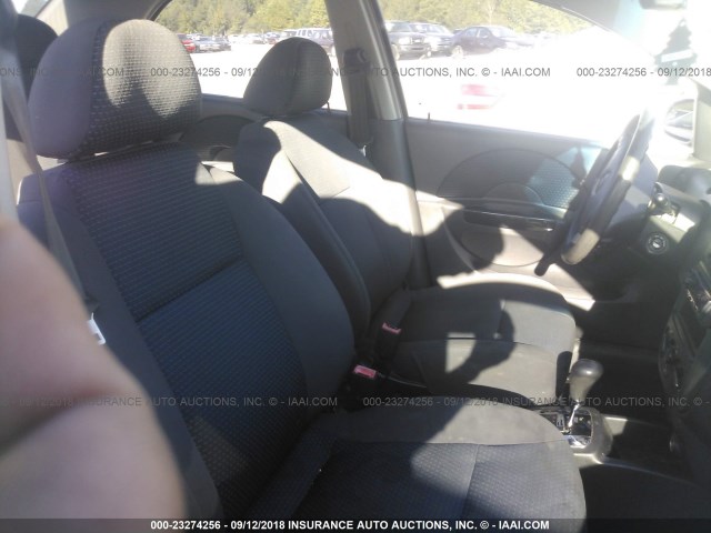 KL1TD56696B554376 - 2006 CHEVROLET AVEO LS SILVER photo 5