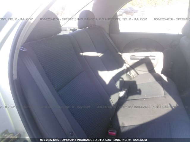 KL1TD56696B554376 - 2006 CHEVROLET AVEO LS SILVER photo 8