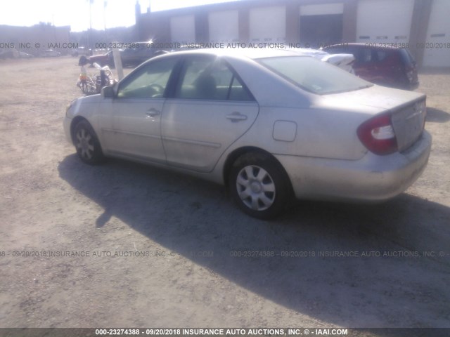 4T1BE32KX3U772850 - 2003 TOYOTA CAMRY LE/XLE/SE SILVER photo 3