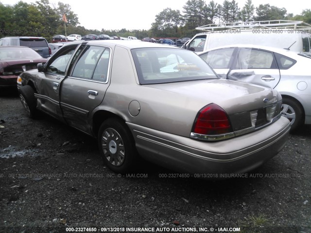 2FAFP73WX3X180551 - 2003 FORD CROWN VICTORIA  BROWN photo 3