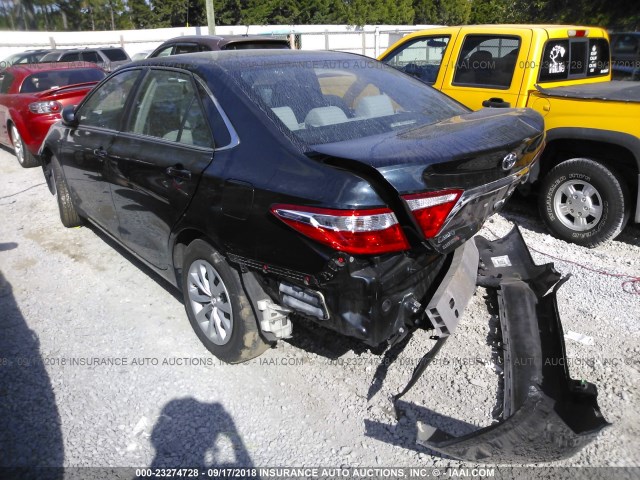 4T1BF1FK3HU652164 - 2017 TOYOTA CAMRY LE/XLE/SE/XSE BLUE photo 3