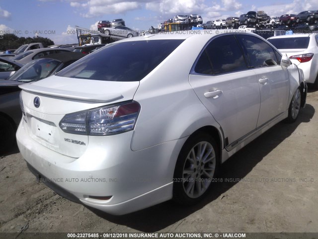 JTHBB1BA8A2026624 - 2010 LEXUS HS 250H WHITE photo 4