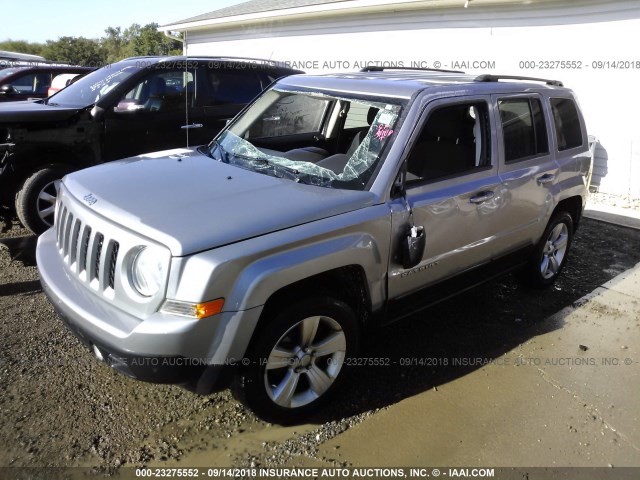 1C4NJPFB6ED912989 - 2014 JEEP PATRIOT LATITUDE SILVER photo 2