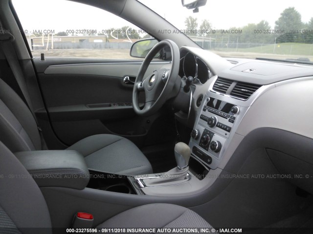 1G1ZH57BX9F254693 - 2009 CHEVROLET MALIBU 1LT ვერცხლისფერი ფოტო 5