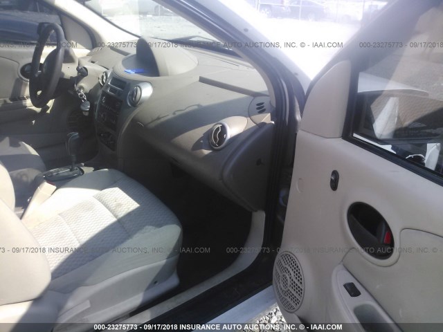 1G8AJ58F86Z193875 - 2006 SATURN ION LEVEL 2 白色 照片 5