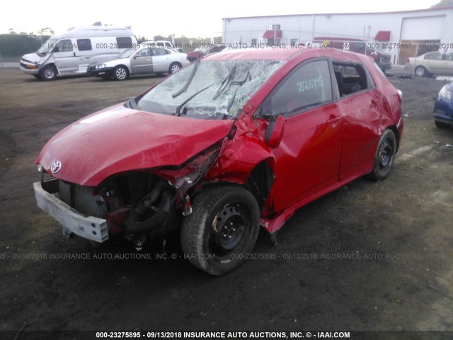 2T1KU4EEXBC574820 - 2011 TOYOTA COROLLA MATRIX  RED photo 2