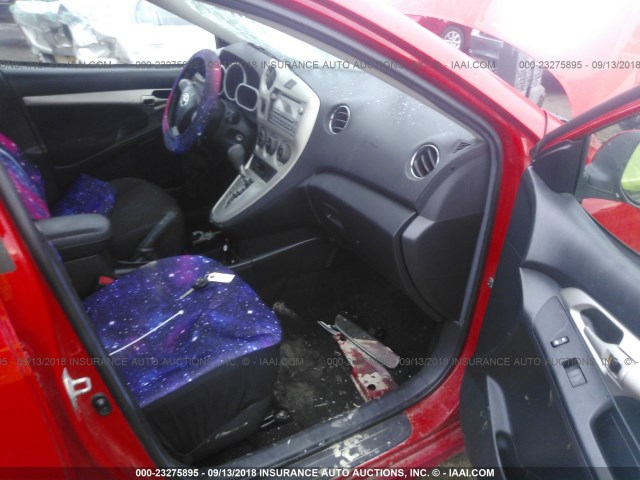 2T1KU4EEXBC574820 - 2011 TOYOTA COROLLA MATRIX  RED photo 5