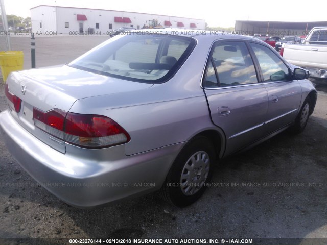 1HGCF86621A109899 - 2001 HONDA ACCORD VALUE SILVER photo 4