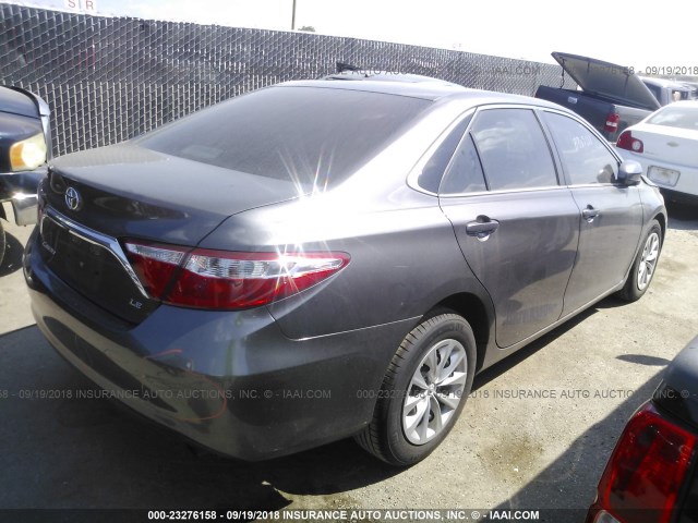 4T1BF1FK7HU409988 - 2017 TOYOTA CAMRY LE/XLE/SE/XSE 棕色 照片 4