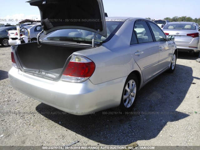 4T1BF30K56U114812 - 2006 TOYOTA CAMRY LE/XLE/SE Күміс фото 4