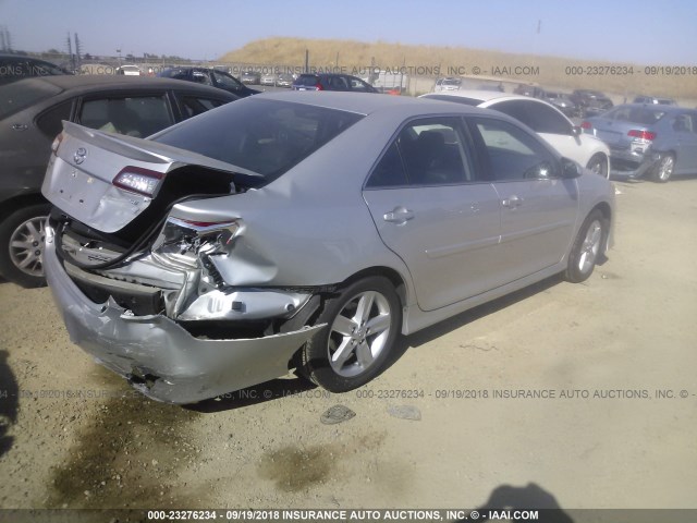 4T1BF1FK7EU341185 - 2014 TOYOTA CAMRY L/SE/LE/XLE Gümüş foto 4